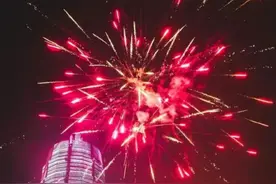 多地烟花爆竹“禁改限” 部分地区经营权重新洗牌引争议图片