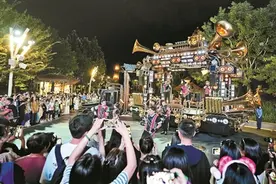 “惊彩”环球主题活动昨起正式亮相图片