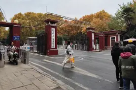 探访：郑州大学取消公众入校限制图片