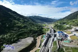 川青铁路镇江关至黄胜关段8月30日开通运营图片