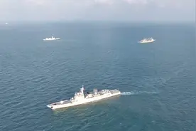 出征！第47批护航编队解缆起航奔赴亚丁湾图片