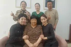 石榴花开别样红丨爱心接力，让祖孙俩重燃生活希望图片