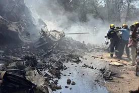 “梦想客机”折翼，机上人员恐全部遇难，印度总理莫迪发声，机上无中国乘客图片