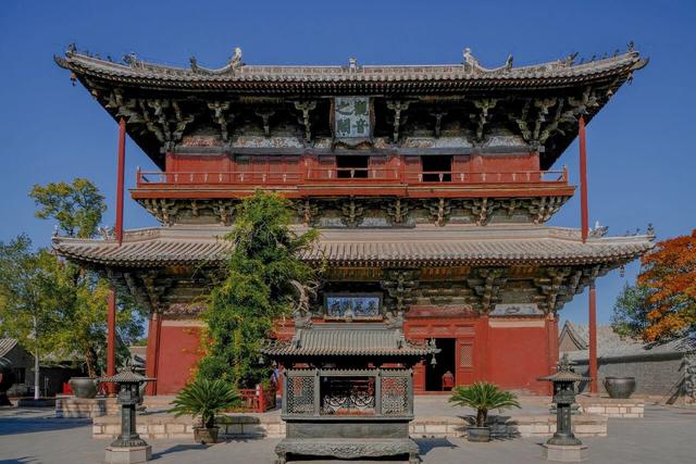 卷了一周的北京白领，周末扎进天津县城