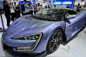 财经聚焦丨迭代快 重研发 集群化——新能源汽车产业发展趋势观察图片