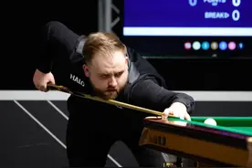 斯诺克史上第一人，佩奇单场比赛轰出两杆147图片