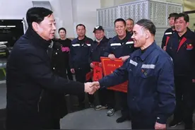 新春暖意融融 沈阳市总工会携祝福来到职工身边图片