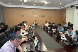 莱阳市政府主要负责人今日接听12345热线图片