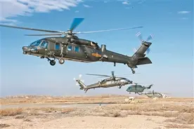 军营观察 | 一盏马灯和一群场务兵图片