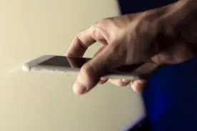 农家乐“扫码闻鸡鸣”项目遭恶搞，网友半夜远程扫码“鸡叫”不断，老板：晚上扰民会断电图片