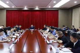 李先祥在全市煤矿安全生产及电煤保供工作视频调度会上强调：扛牢压实责任链条 守牢保安全保供应底线 更好服务高质量发展大局图片