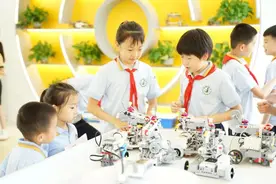 四年级孩子“破解”美颜背后原理，设计了一款小游戏图片