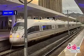 时评：莫让“任性”阻挡高铁文明的脚步图片