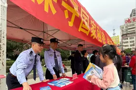 全民普法，共筑国家安全防线！兴宁举行“4·15”全民国家安全教育日活动图片