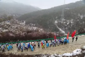 30年，百里徒步祭英烈图片