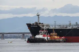 全球货运业交易量下降，预计明年上半年仍将持平｜华尔街观察图片