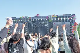 拉动消费新引擎：跟着演出去旅行图片