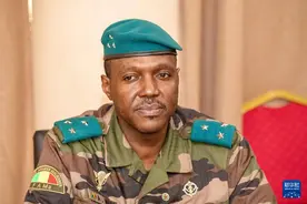 马里任命过渡政府新总理图片