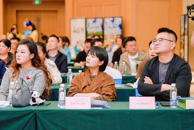 977～西乌旗的风，吹到了南阳｜这场推荐会，为你开启一整个夏天的绿