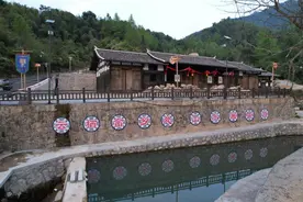 浇灌“共富花” 奏响“幸福曲”图片