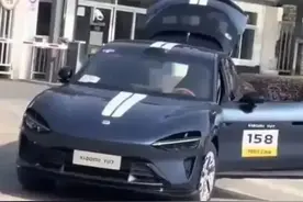 小米YU7实车再曝光，雷军亲自去黑河测试图片