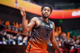 山东男篮为何客场不敌同曦？邱彪：还得从自身找原因图片