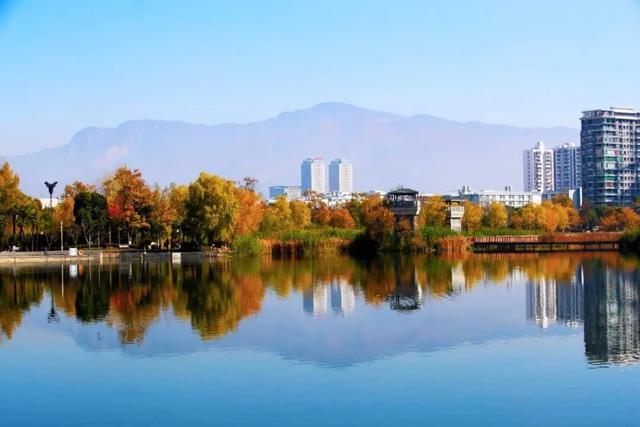 冬日尤恋秋景韵——省耕国学文化公园美如调色板的视觉盛宴