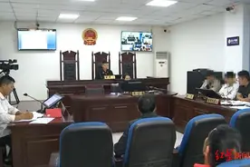 小伙无证醉驾摩托搭女友回家，撞上电线杆双双身亡！家人起诉共饮者获赔7万元图片