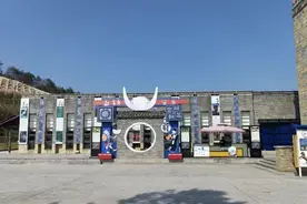 从歇脚点到打卡地！看G69银百高速惠水服务区如何“高颜值出圈”图片