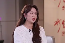 马丽自曝童年缺失父爱，非常羡慕自己的儿子图片