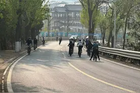 下坡不捏闸、跨车道逆行，山路骑行也要注意安全图片