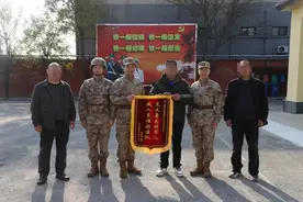 北京一男子出车祸受伤昏迷！所幸，兵哥哥出手了图片