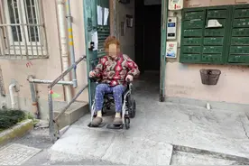 建斜坡、装扶手、增加充电设施，居民这些“烦心事”解决了图片