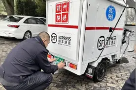 快递“小白车”大规模上新，浙江又一个“遥遥领先”是如何实现的？图片