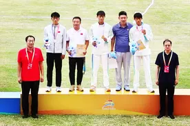 学青会田径男子1500米决赛，山东双胞胎夺金摘铜图片