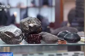 真伪难辨价格眼花缭乱，还有人称“能治病”，陨石市场调查图片