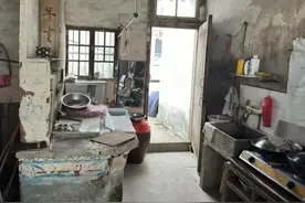 我想要电饭煲，给阿娘煮粥……40岁智力残疾的“大男孩”，已失父母，他不想再失去92岁的奶奶……图片