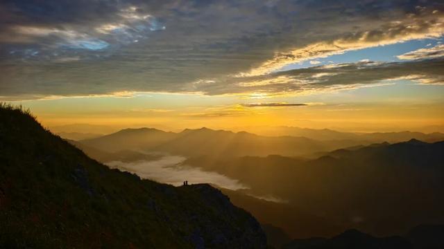 一眼沦陷！清流大丰山日出撞云海，这才是真・云上仙境