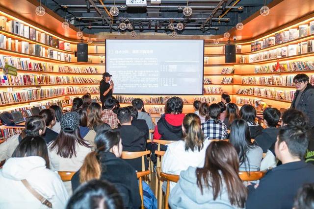 “复刻”交通路 江汉路三联文化剧场拉开帷幕