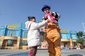 沁阳怀府恐龙园火爆开园 50余项互动体验嗨翻游客图片