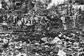 黄道炫：南京102天——黄镇球的防空日记图片