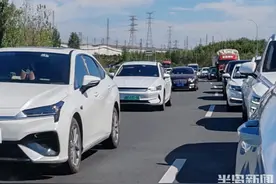 高速公路开始迎来返程小高峰！图片