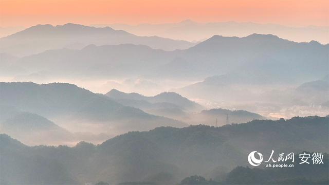 安徽绩溪：水墨徽州 山水画卷