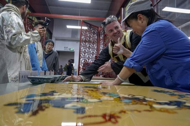 文化中国行｜外籍博主探访山西平遥古城