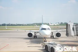 江苏省首条！南京直飞马来西亚吉隆坡客运航线正式开航图片