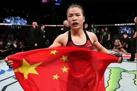 UFC | 张伟丽终结苏亚雷斯不败 强势卫冕草量级金腰带图片