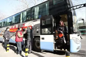 北京首批保障2025年“两节”用工需求的“福嫂”在朝阳区上岗图片