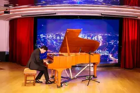 豪华邮轮“鼓浪屿”号将于7月底恢复运营，中国旅游日宝山专场活动成功举行图片