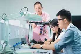 成都东软学院计算机与软件学院：以国家需求为导向，培养全面型人才图片