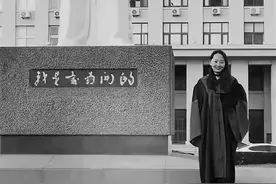 32岁大学女讲师石召君博士病逝：幼时失去双亲，检查出疾病前，她本来已经开始筹备婚礼图片